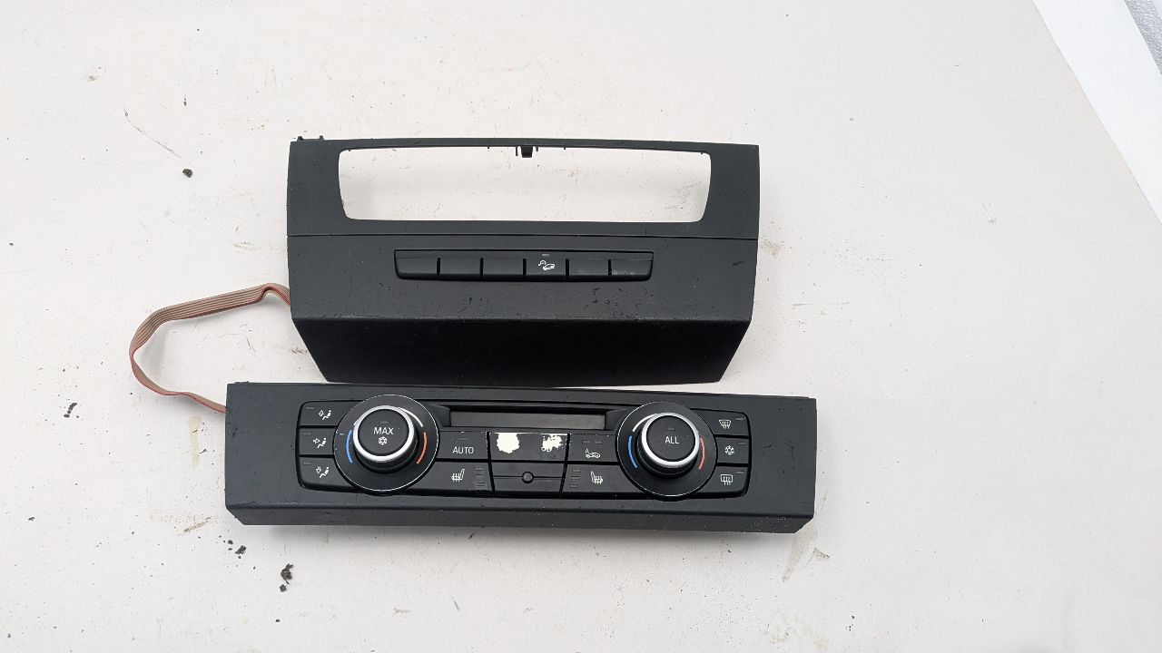 2010 BMW 328i 6cyl Gasoline 3.0 SULEV TEMP CONTROL - 368523 — photo 1