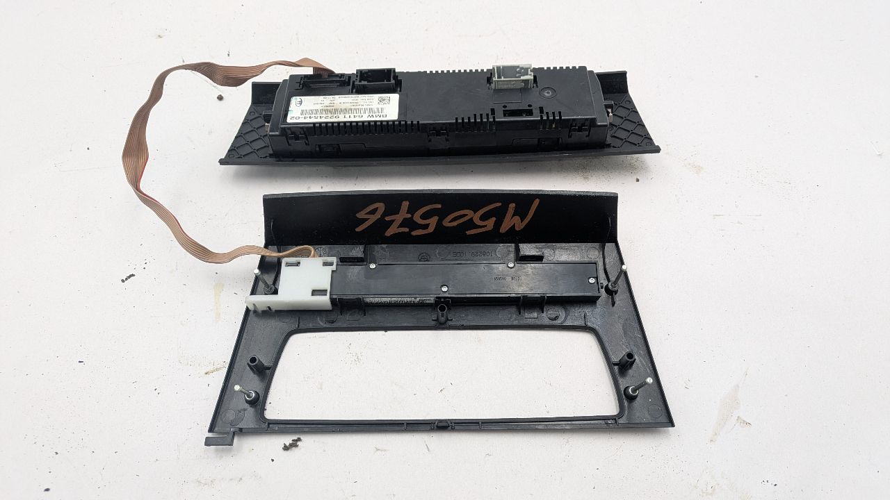 2010 BMW 328i 6cyl Gasoline 3.0 SULEV TEMP CONTROL - 368523 — photo 3