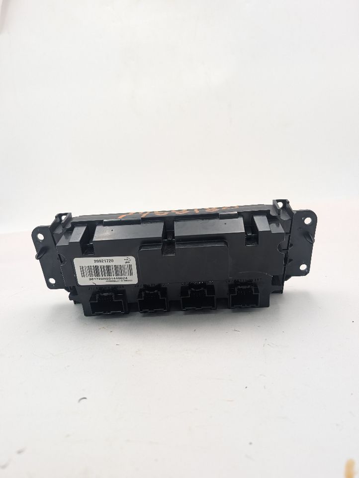 2013 CADILLAC ESCALADE ESV 8cyl Gasoline 6.2 FLEX TEMP CONTROL - 368536 — photo 5