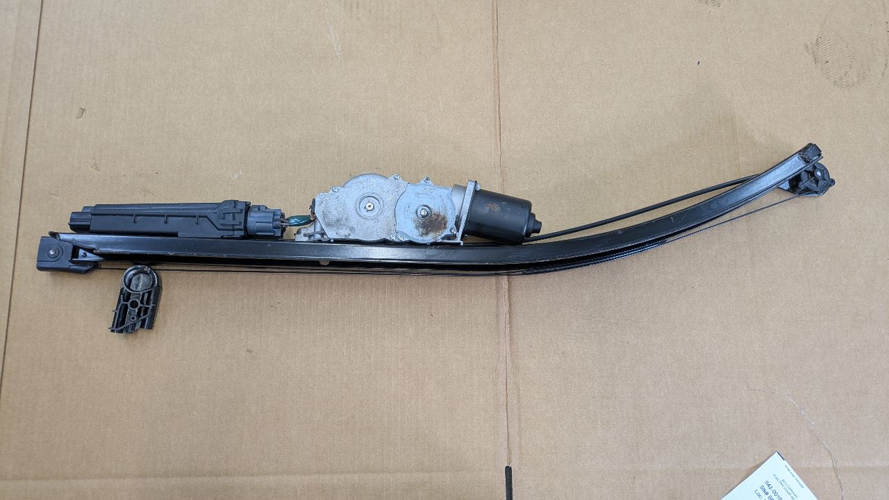 2012 DODGE CARAVAN Left ELECTRIC DOOR MOTOR - 368568 — photo 1