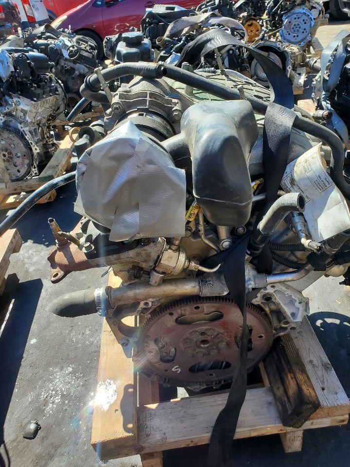2011 CHEVROLET TRAVERSE 6cyl Gasoline 3.6 ENGINE ASSEMBLY - 368682