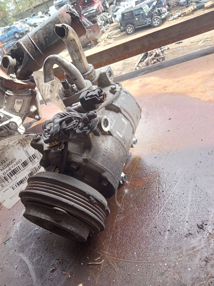 2015 FORD FOCUS 4cyl Gasoline 2.0 PZEV AC COMPRESSOR - 368927 — photo 2