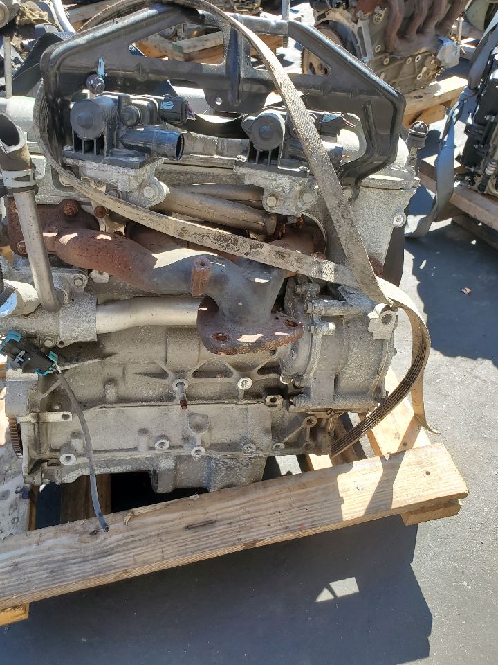 2015 CHEVROLET EQUINOX 4cyl Gasoline 2.4 ENGINE ASSEMBLY - 368938 — photo 2