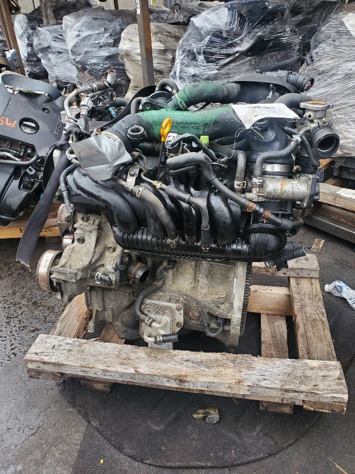2013 NISSAN JUKE 4cyl Gasoline Turbo 1.6 ENGINE ASSEMBLY - 368993 — photo 1