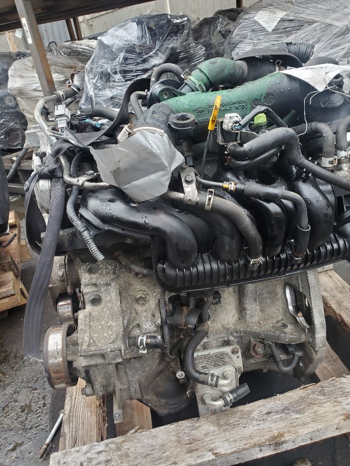 2013 NISSAN JUKE 4cyl Gasoline Turbo 1.6 ENGINE ASSEMBLY - 368993 — photo 5