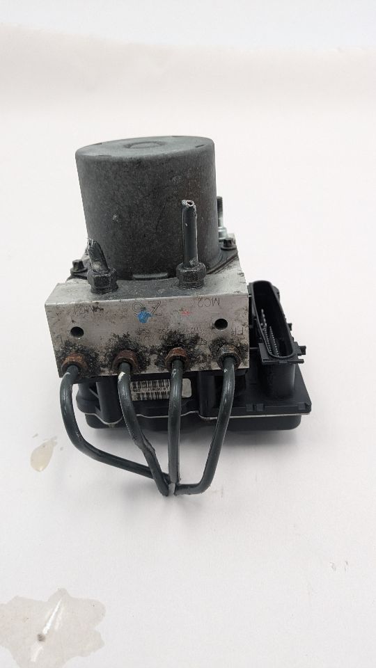 2012 SUBARU FORESTER 4cyl Gasoline 2.5 PZEV Anti-lock Brake Pts - 369102 — photo 4