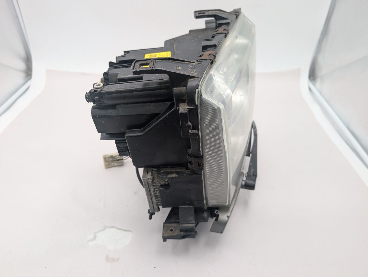 2005 LAND ROVER RANGE ROVER 8cyl Gasoline 4.4 Right HEADLAMP ASSEMBLY - 369161 — photo 2