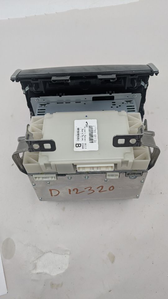 2016 NISSAN PATHFINDER 6cyl Gasoline 3.5 Radio Audio - 369165 — photo 5
