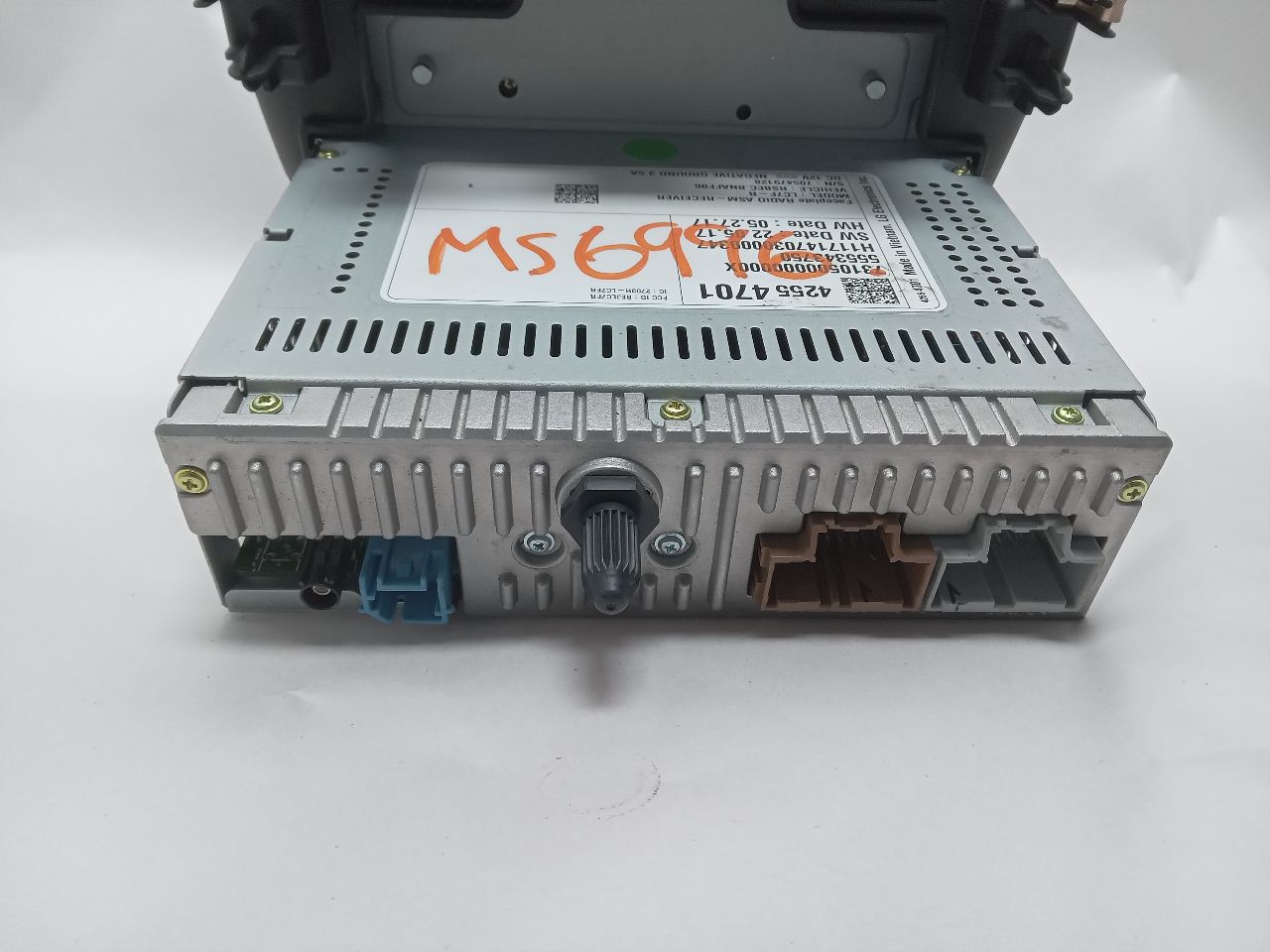 2018 CHEVROLET MALIBU 1.5L 4cyl Turbo Gasoline Radio Audio - 369171 — photo 3