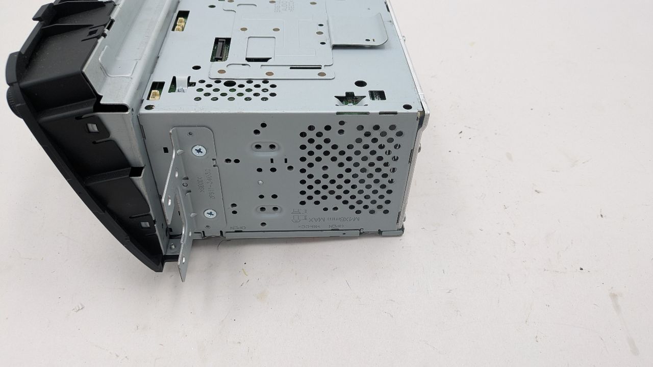 2014 KIA SORENTO 6cyl Gasoline 3.3 Radio Audio - 369188 — photo 4