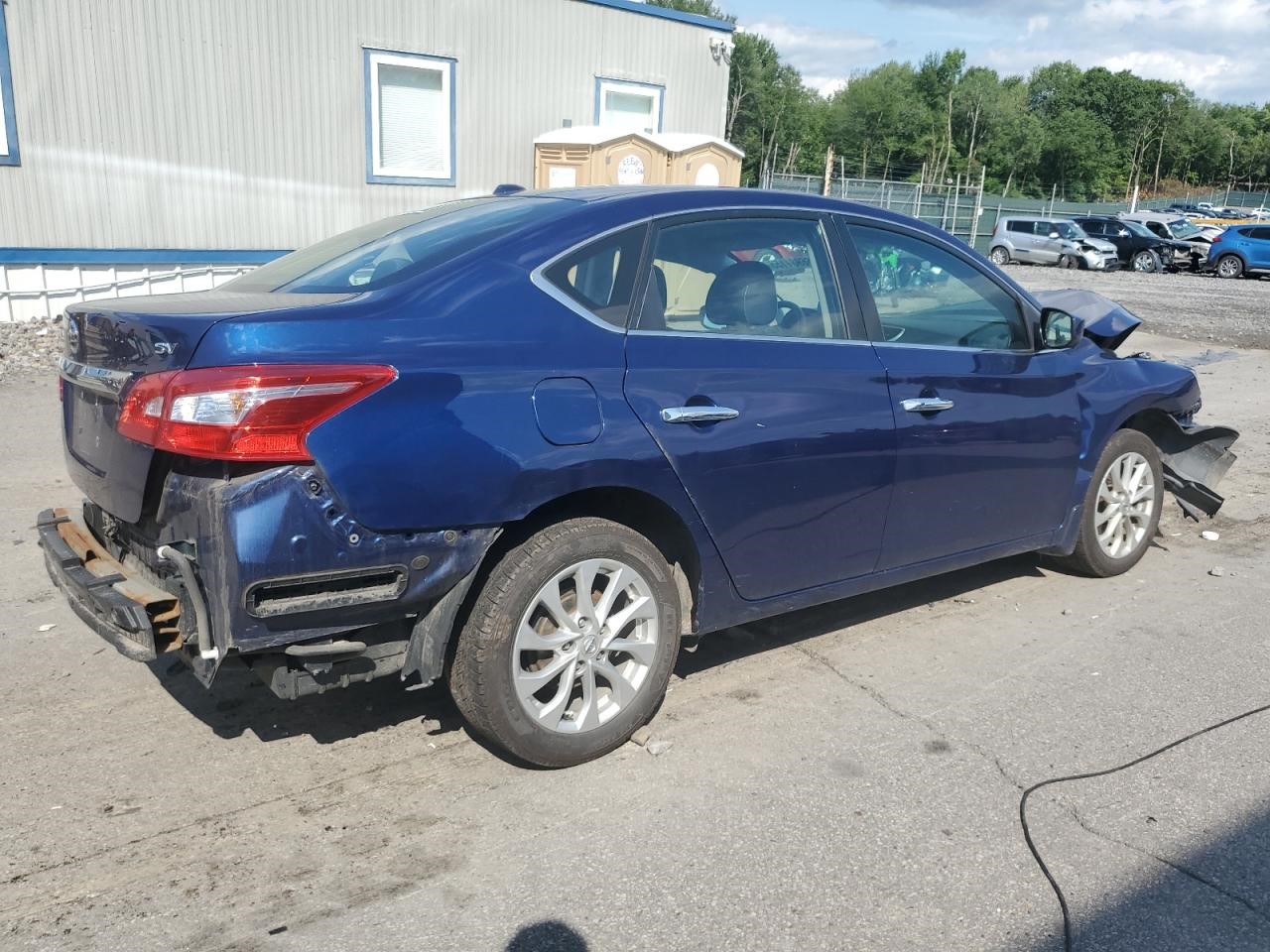 2018 NISSAN SENTRA 1.8L 4cyl Gasoline VVT Chassis Cont Mod - 369370 — photo 3