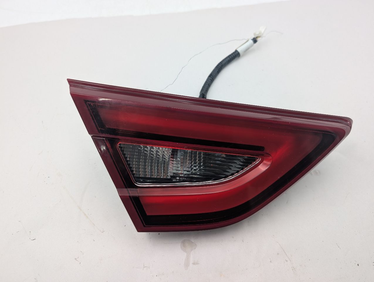 2016 NISSAN MAXIMA 6cyl Gasoline 3.5 Left TAIL LAMP - 369475 — photo 4