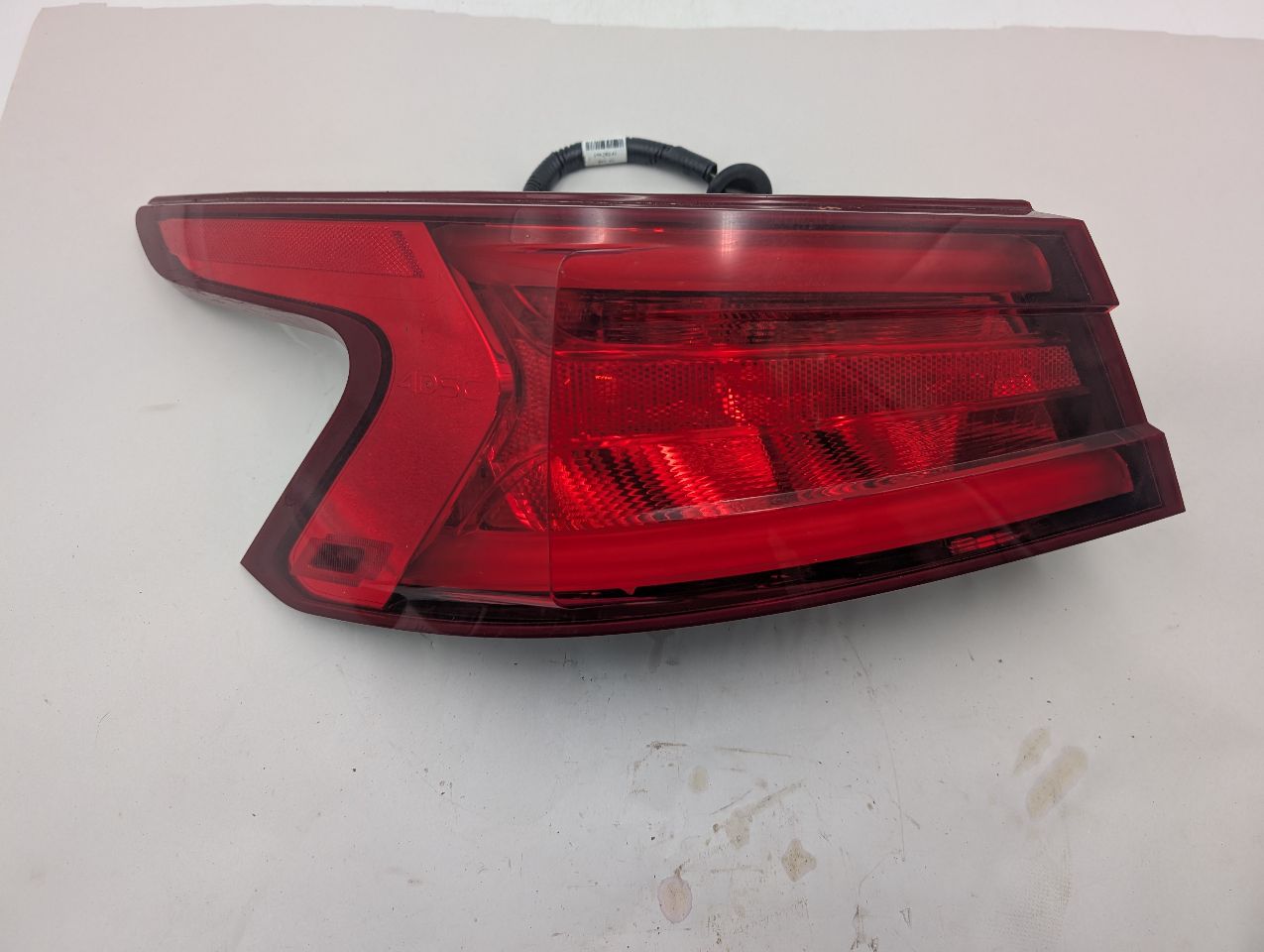 2016 NISSAN MAXIMA 6cyl Gasoline 3.5 Left TAIL LAMP - 369476 — photo 1