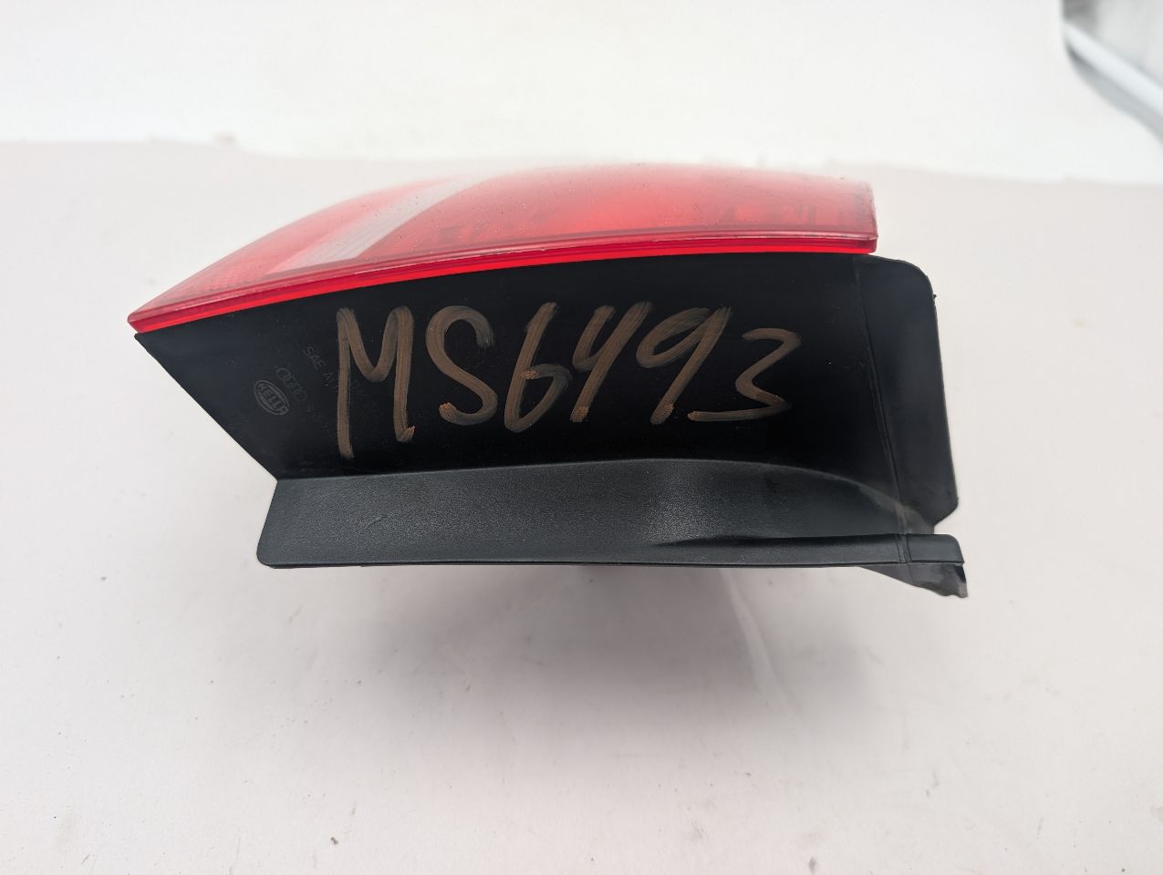 2011 AUDI S4 6cyl Supercharged 3.0 Left TAIL LAMP - 369498 — photo 5