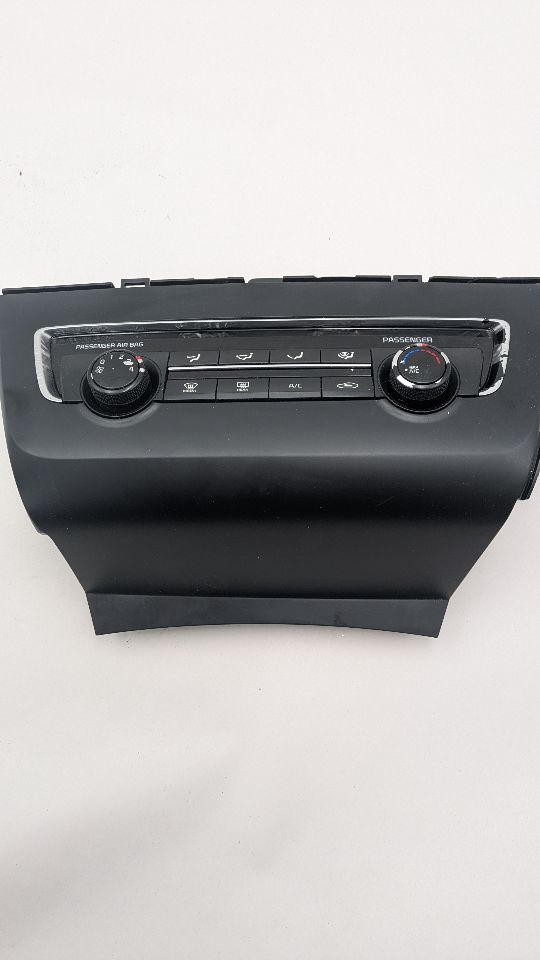 2016 KIA OPTIMA 4cyl Gasoline 2.4 TEMP CONTROL - 369562 — photo 1