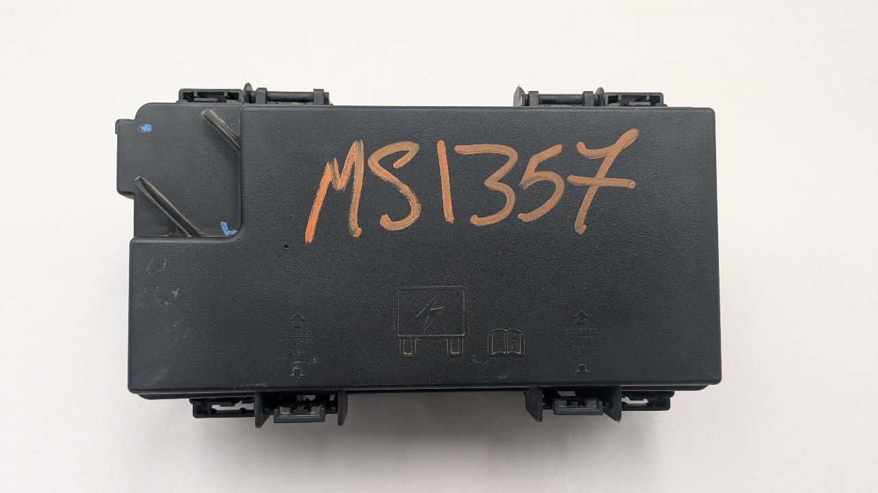 2012 VOLKSWAGEN ROUTAN 6 Cyl Gasoline 3.6 DI Fuse Box, Engine - 369653