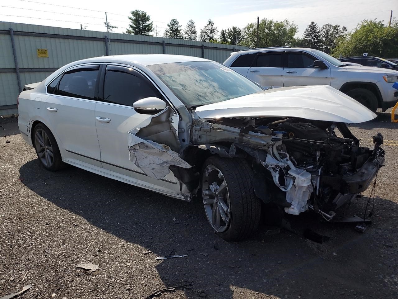 2017 VOLKSWAGEN PASSAT 1.8L 4cyl Turbo Gasoline TEMP CONTROL - 369672 — photo 4