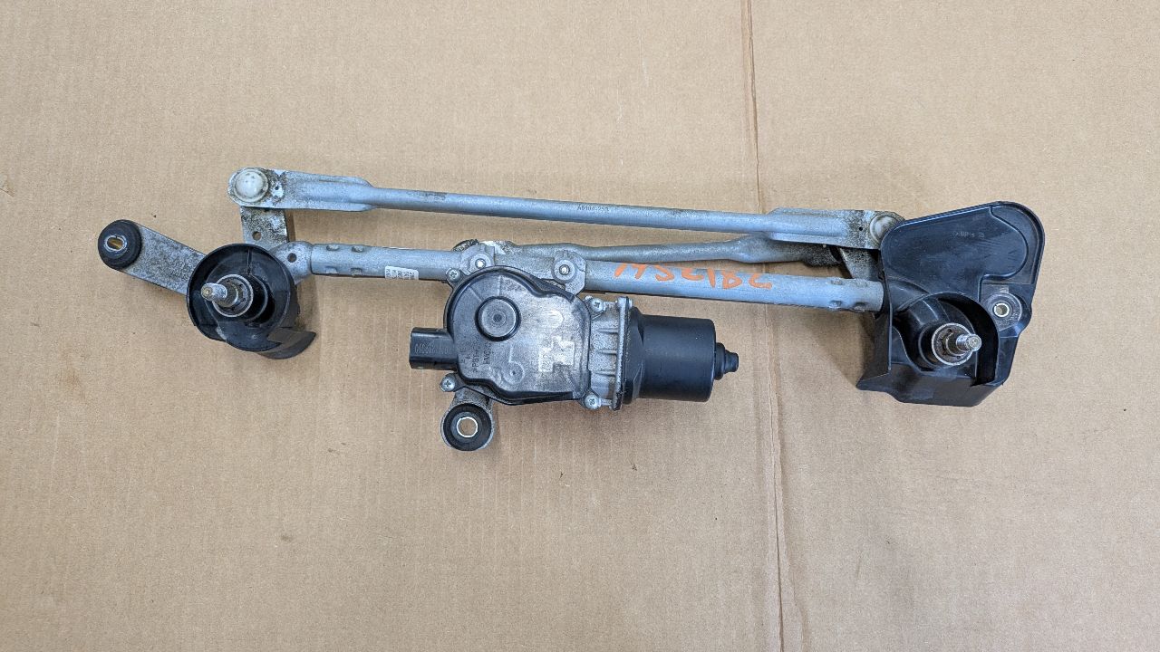 2018 NISSAN ALTIMA 2.5L 4cyl Gasoline VVT WIPER MOTOR, WDSH - 369692 — photo 1