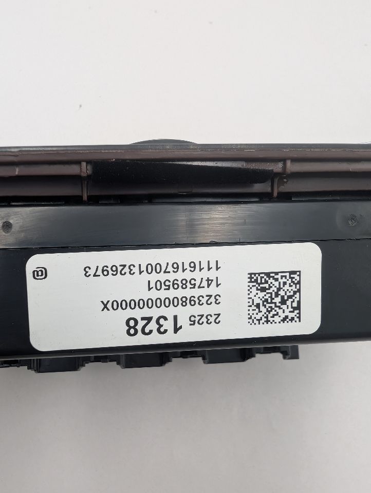 2017 BUICK ENCLAVE 6cyl Gasoline 3.6 TEMP CONTROL - 369725 — photo 6