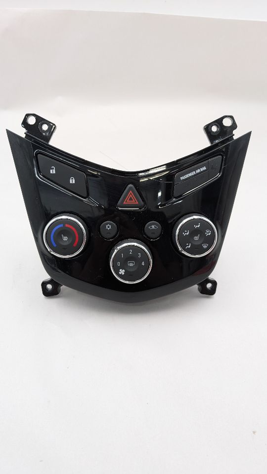 2019 CHEVROLET SONIC 1.4L 4cyl Turbo Gasoline TEMP CONTROL - 370040