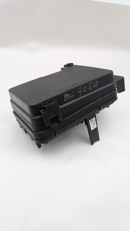 2013 CHEVROLET EQUINOX 4cyl Gasoline 2.4 Fuse Box, Engine - 370142 — photo 5