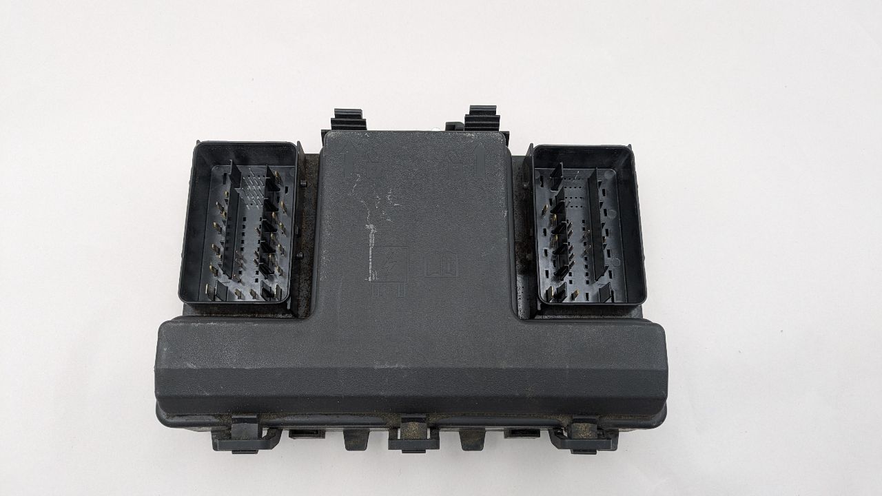 2016 FORD FUSION 4cyl Gasoline 2.5 Fuse Box, Engine - 370146 — photo 1