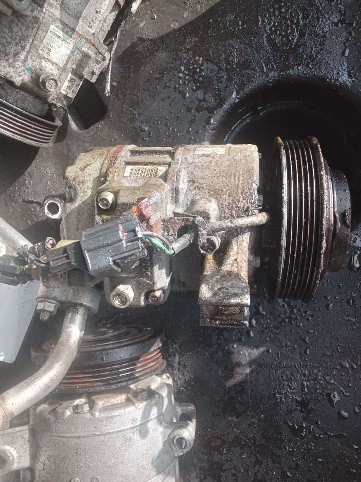 2007 BUICK LUCERNE 8cyl Gasoline 4.6 AC COMPRESSOR - 370287
