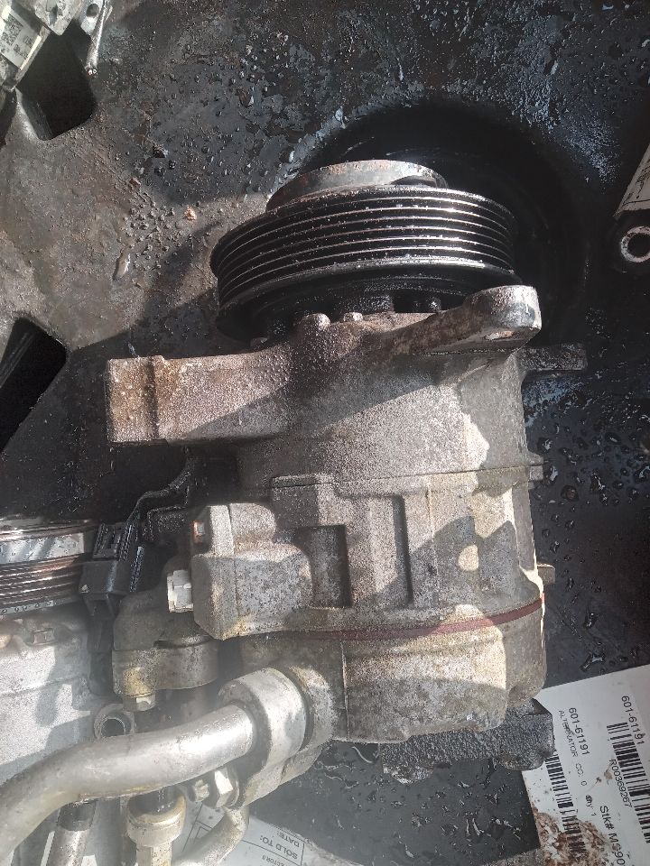 2007 BUICK LUCERNE 8cyl Gasoline 4.6 AC COMPRESSOR - 370287 — photo 2