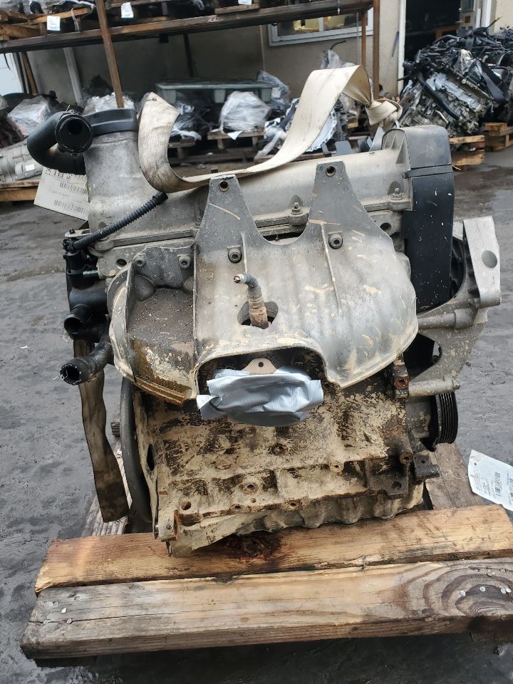 2012 VOLKSWAGEN JETTA 4cyl Gasoline 2.0 ENGINE ASSEMBLY - 370672 — photo 3