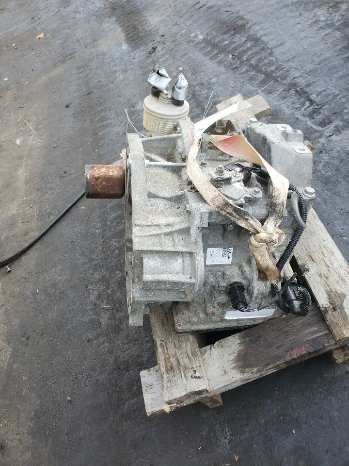 2012 VOLKSWAGEN JETTA 4cyl Gasoline 2.0 Transmiss,Transaxle - 370673 — photo 8