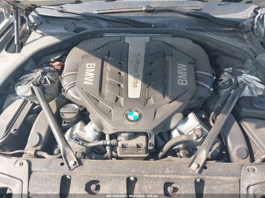 2013 BMW 550i 8cyl Gasoline Turbo 4.4 Left HEADLAMP ASSEMBLY - 370859