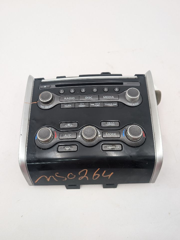 2017 NISSAN PATHFINDER 3.5L 6cyl Gasoline VVT Radio Audio - 370883 — photo 1
