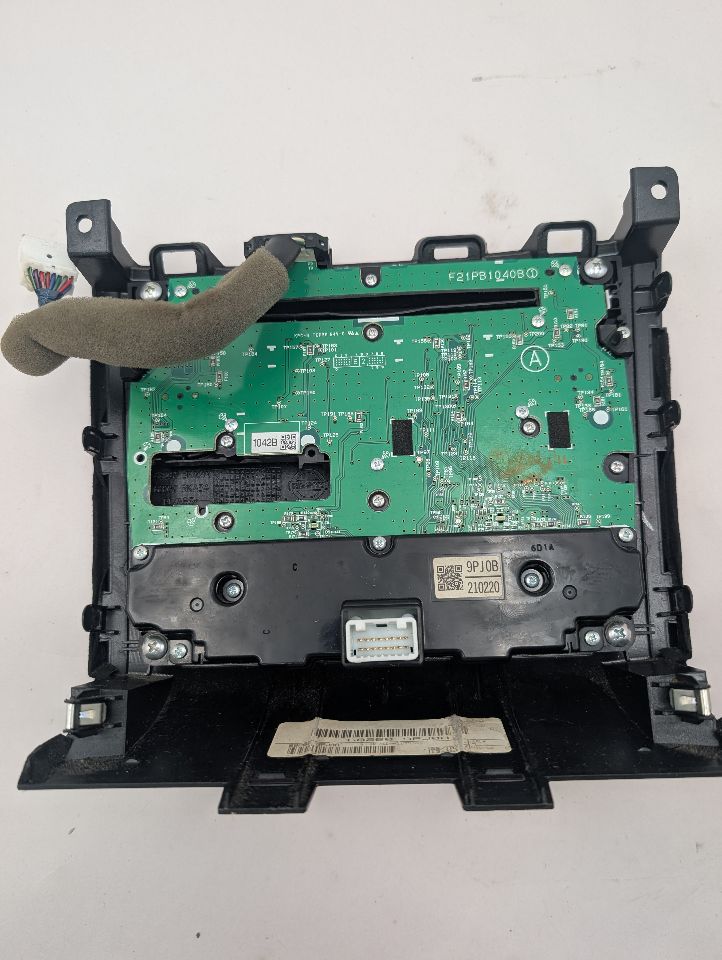 2017 NISSAN PATHFINDER 3.5L 6cyl Gasoline VVT Radio Audio - 370883 — photo 3