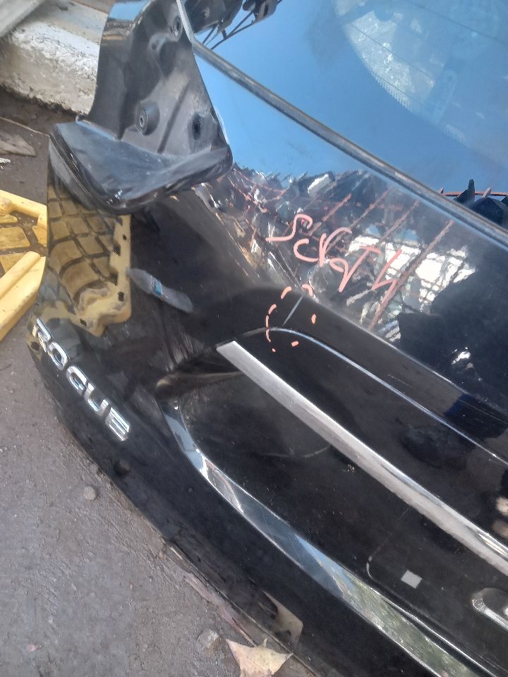 2017 NISSAN ROGUE 2.5L 4cyl Gasoline VVT Decklid  Tailgate - 370895 — photo 2