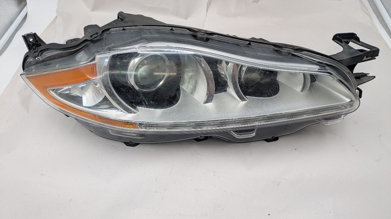 2011 JAGUAR XJ 8cyl Gasoline 5.0 Right HEADLAMP ASSEMBLY - 370964