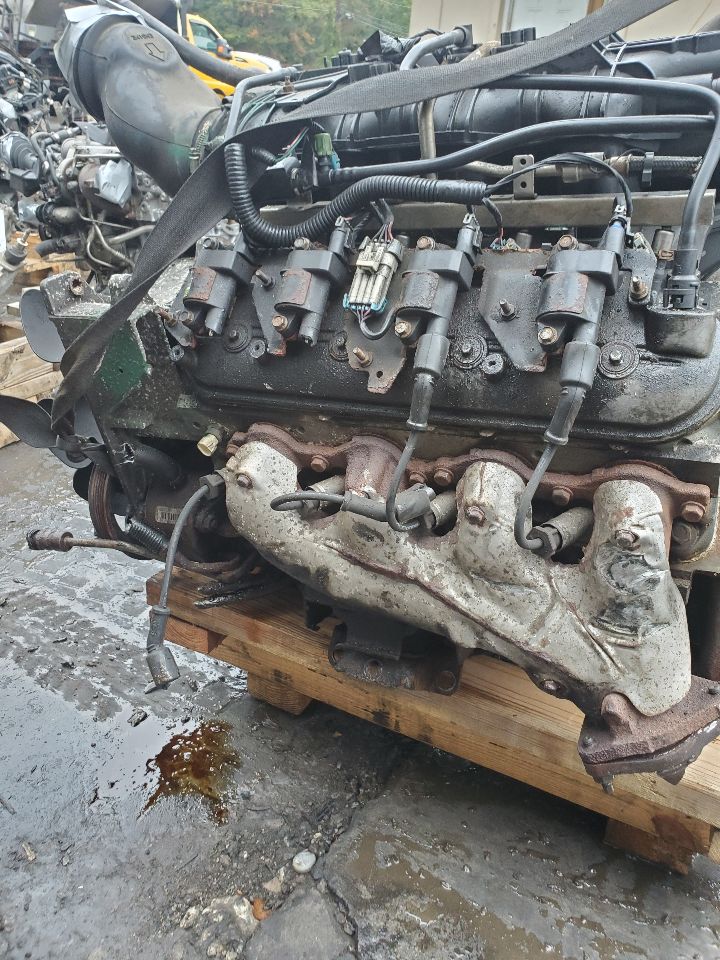2015 CHEVROLET EXPRESS 2500 VAN 4.8L 8cyl ENGINE ASSEMBLY - 371079 — photo 2