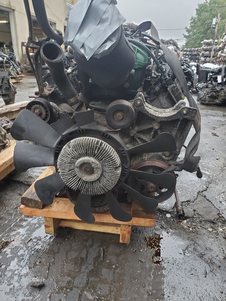 2015 CHEVROLET EXPRESS 2500 VAN 4.8L 8cyl ENGINE ASSEMBLY - 371079 — photo 3