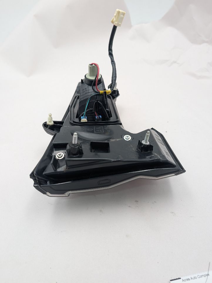 2020 SUBARU LEGACY Right TAIL LAMP - 371384 — photo 5