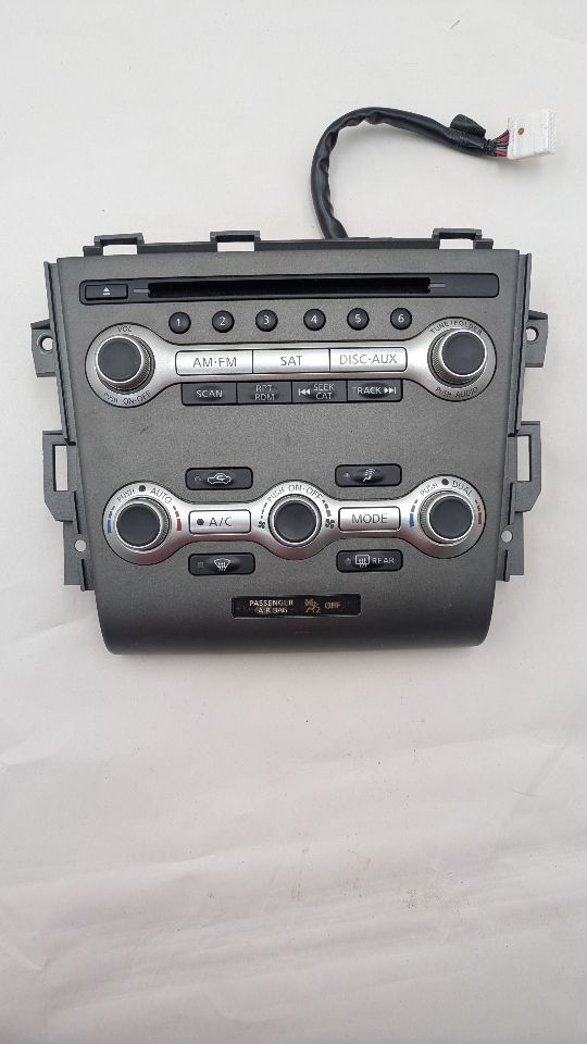 2014 NISSAN MURANO 6cyl Gasoline 3.5 Radio Audio - 371458 — photo 1