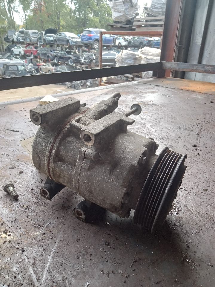 2014 HYUNDAI AZERA 6cyl Gasoline 3.3 AC COMPRESSOR - 371548 — photo 2