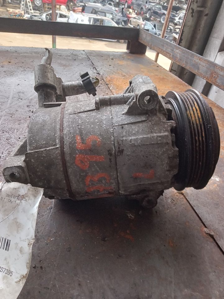 2016 CHEVROLET EQUINOX 4cyl Gasoline 2.4 AC COMPRESSOR - 371565 — photo 1