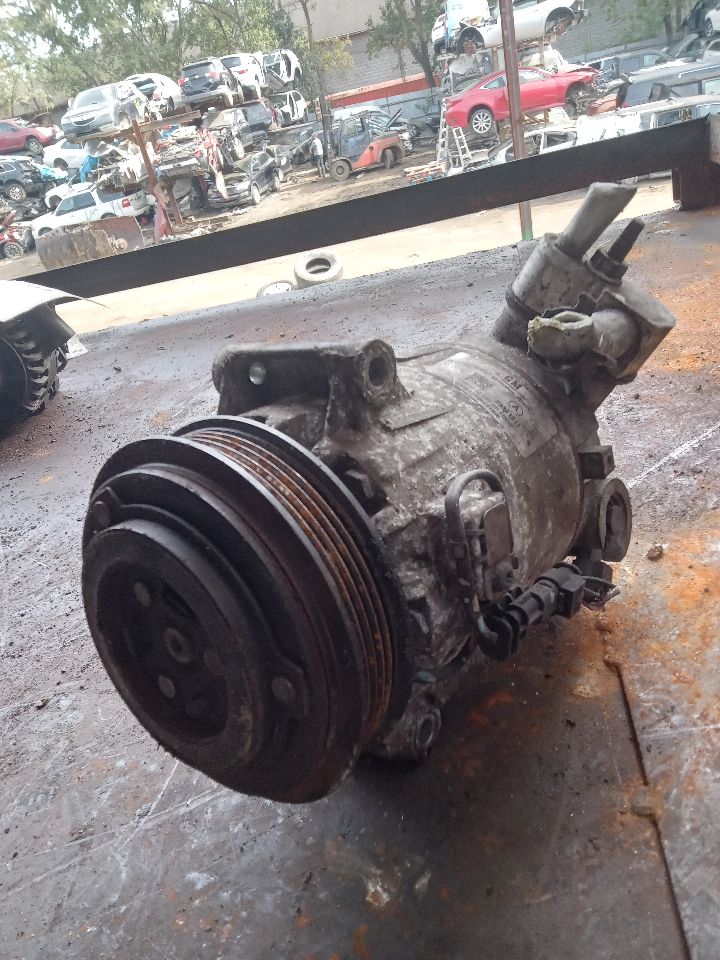 2016 CHEVROLET EQUINOX 4cyl Gasoline 2.4 AC COMPRESSOR - 371565 — photo 2
