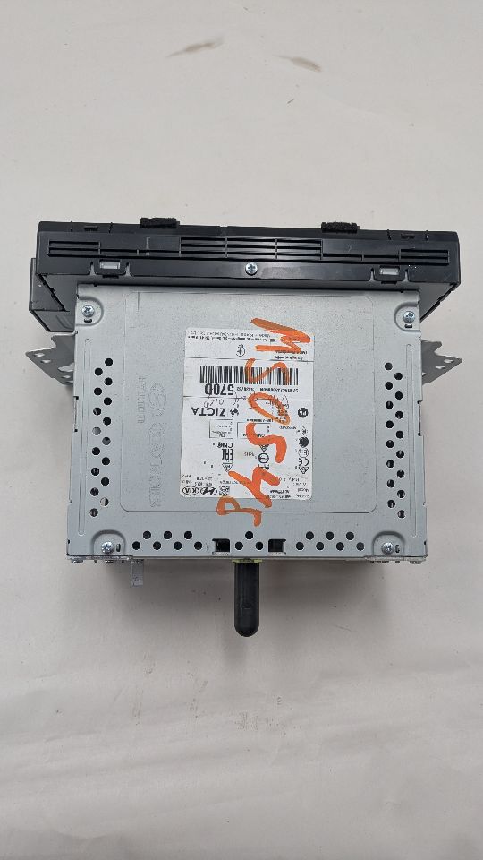 2019 KIA OPTIMA 2.4L 4cyl Gasoline VVT Radio Audio - 371589 — photo 4