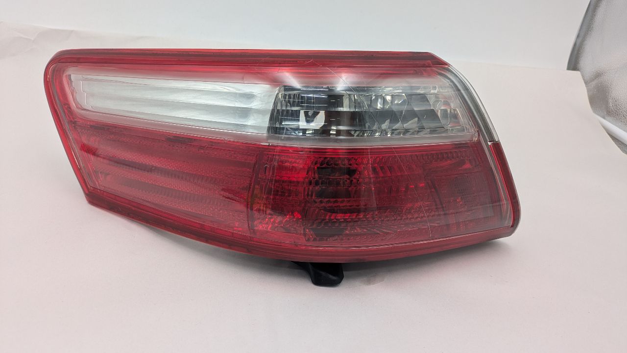 2008 TOYOTA CAMRY 6cyl Gasoline 3.5 Left TAIL LAMP - 371719 — photo 1
