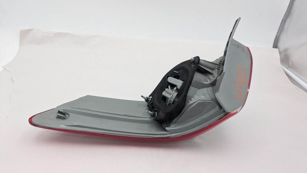 2008 TOYOTA CAMRY 6cyl Gasoline 3.5 Left TAIL LAMP - 371719 — photo 2