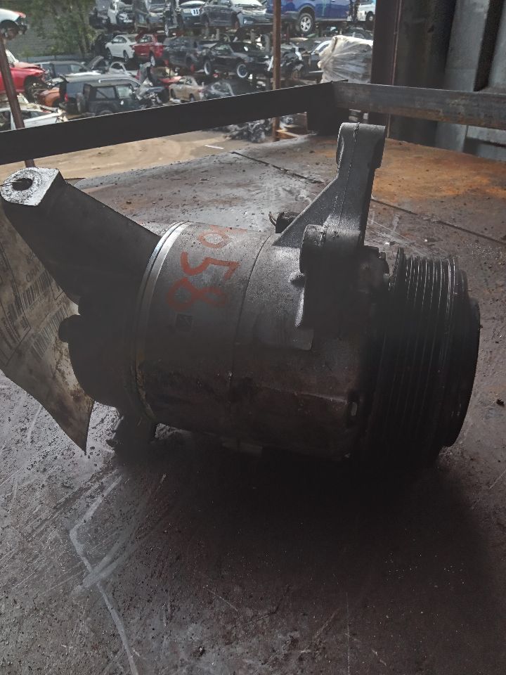 2014 CHEVROLET IMPALA 6 cyl Gas Flex Fuel 3.6 AC COMPRESSOR - 371725 — photo 2