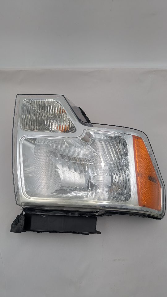 2014 FORD F150 PICKUP Right HEADLAMP ASSEMBLY - 371731 — photo 1
