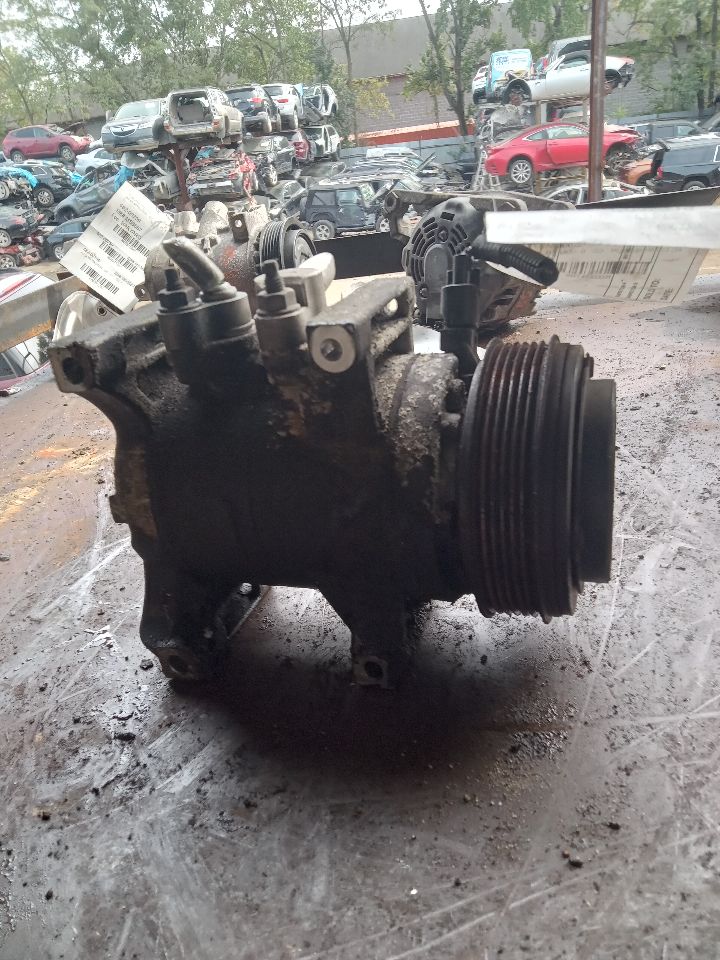 2011 DODGE DURANGO 6cyl Gasoline 3.6 AC COMPRESSOR - 371766 — photo 2
