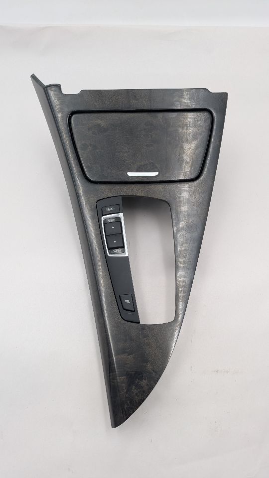 2013 BMW 650i 8cyl Gasoline Turbo 4.4 Console, Front - 371807
