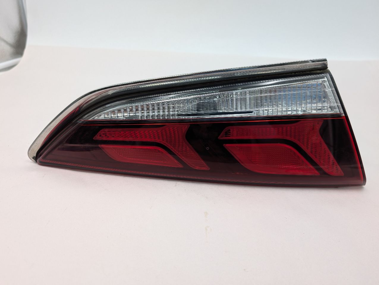 2018 HYUNDAI SONATA 2.4L 4cyl Gasoline VVT Left TAIL LAMP - 371832 — photo 5